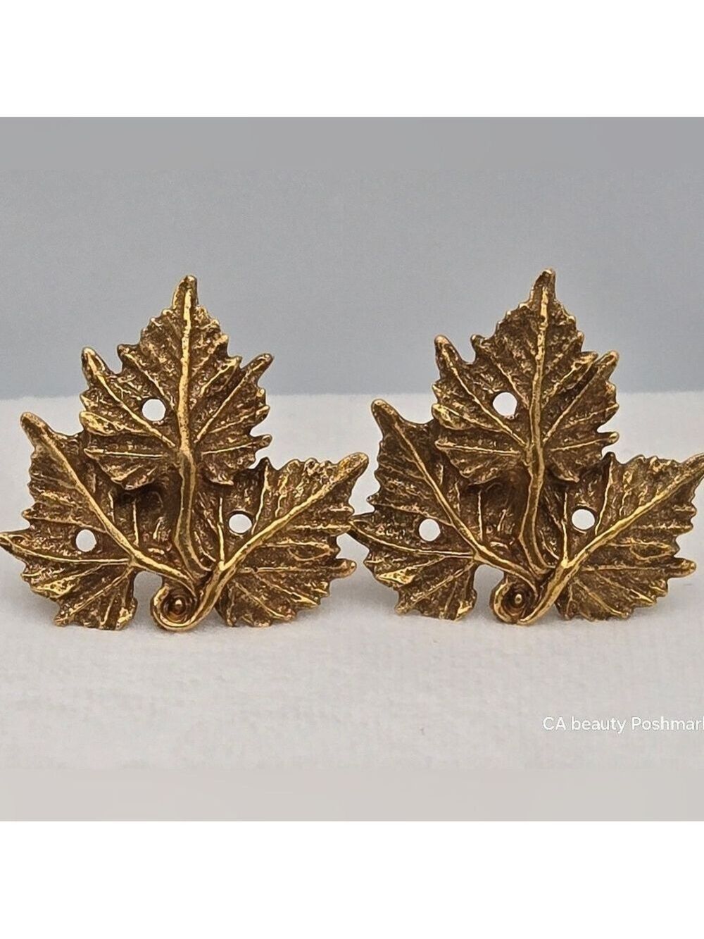 ✨2/$10✨ Gold-Tone Maple Layered Triple Leaf Design Earrings Fall Style Canadian